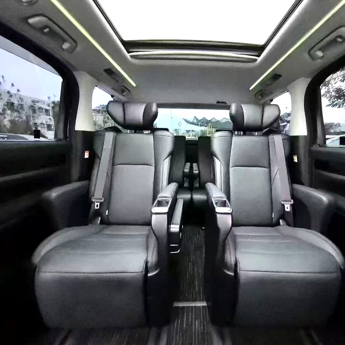 澳門出發到香港跨境包車【港澳两地牌7座埃爾法商務車兩地牌车，行李车上过关！】